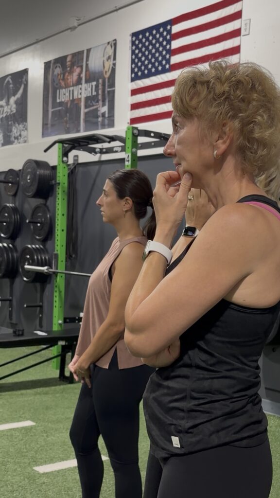 Strong moms working out, group fitness